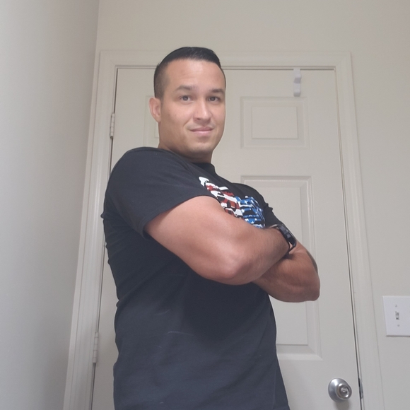 Meet your Posher, Eddy - Picture 6 of 7